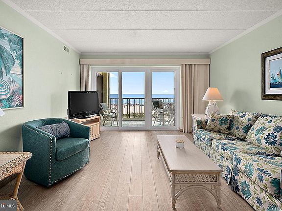 3rd image of 5801 Atlantic Ave Unit 305