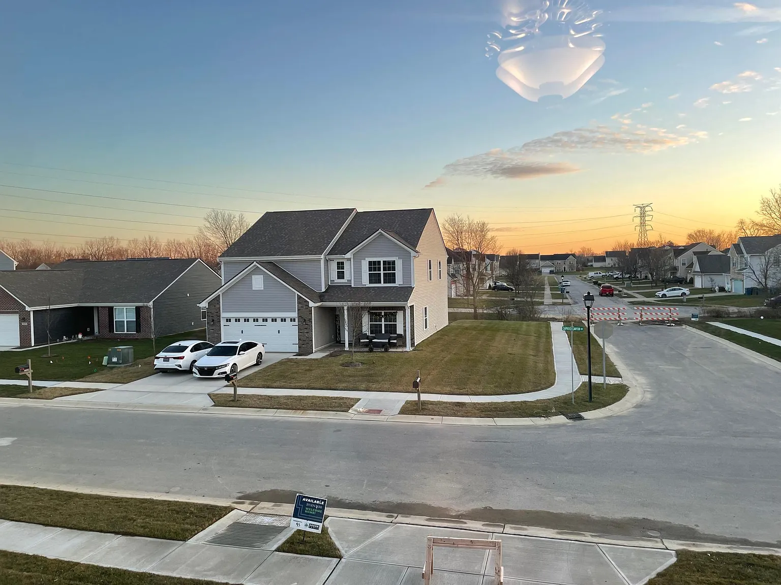 5 bed, 2.5 bath, 3030 sqft, $3,400 — Photo 2