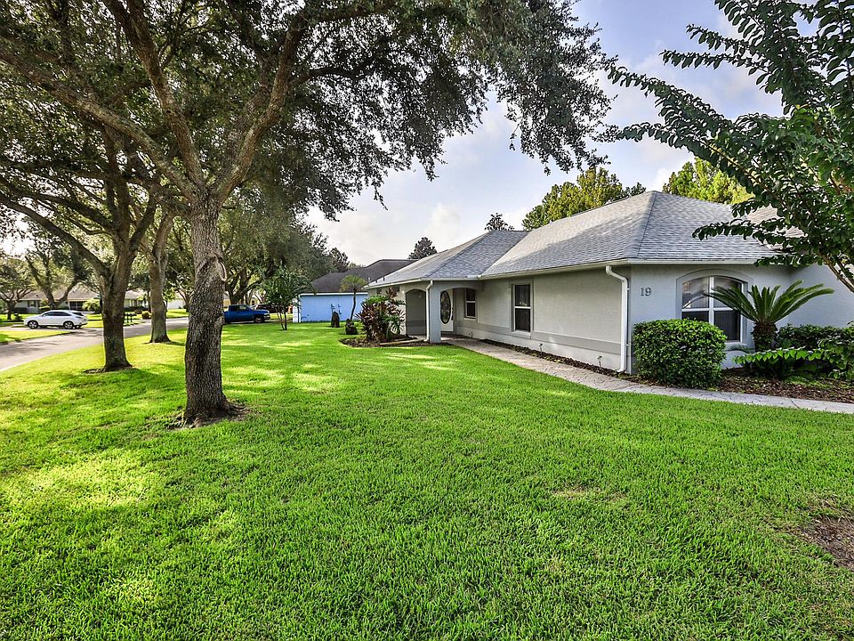 1st image of 19 Sherrington Dr