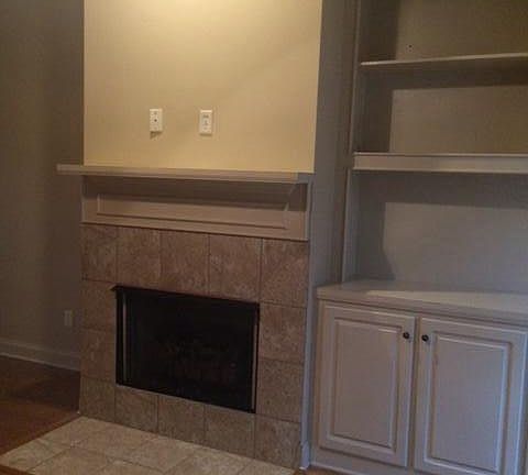 Fireplace in Family Room w/gas logs