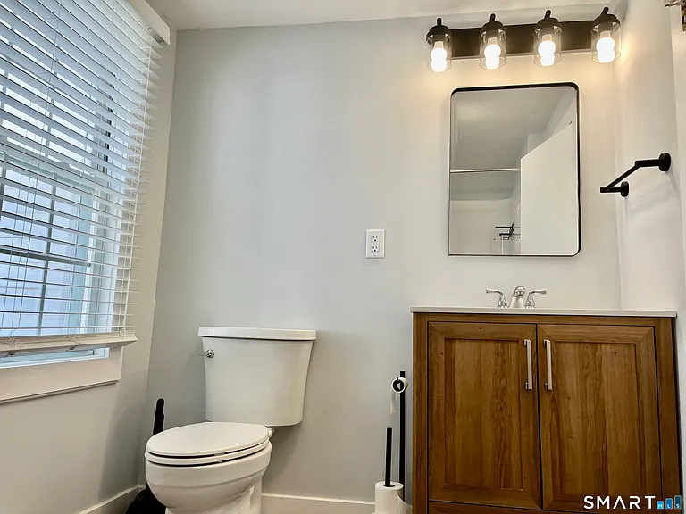 71 Norwich Ave — Photo 15