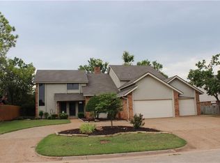 6200 Inland Rd, Warr Acres, OK 73132