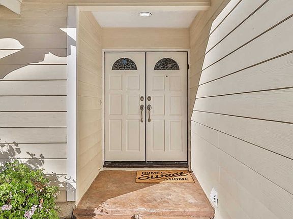 5th image of 5815 Wheelhouse Ln