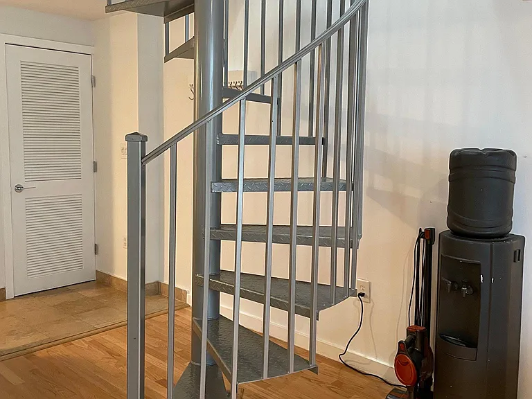 3339 Virginia St — Photo 16