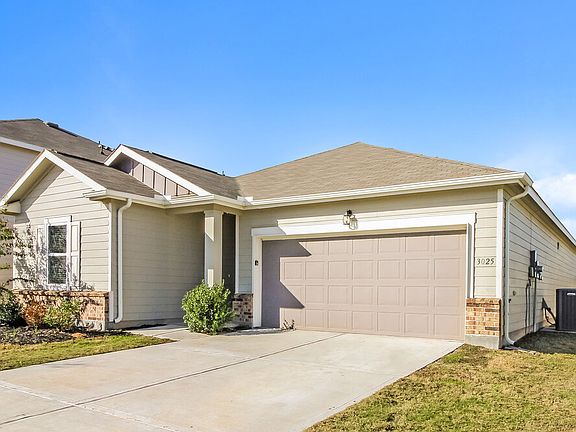 3rd image of 3025 Spindletree Ln
