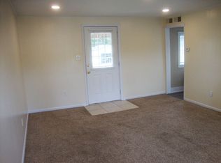 325 Mercer St #201, Volant, PA 16156