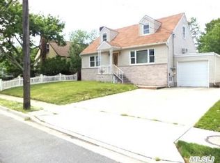 69 Jackson Rd, Valley Stream, NY 11581
