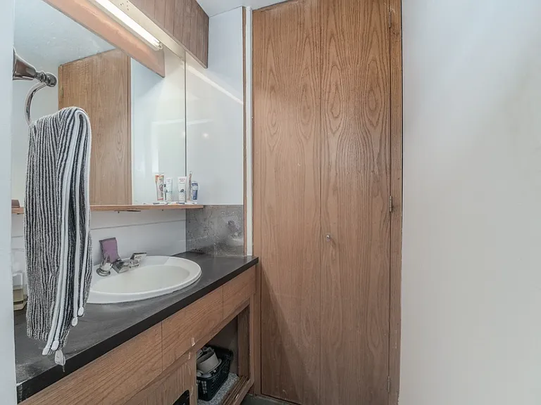27 Warren Ave #2 — Photo 5