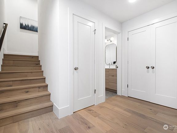5th image of 1425 Madrona Drive