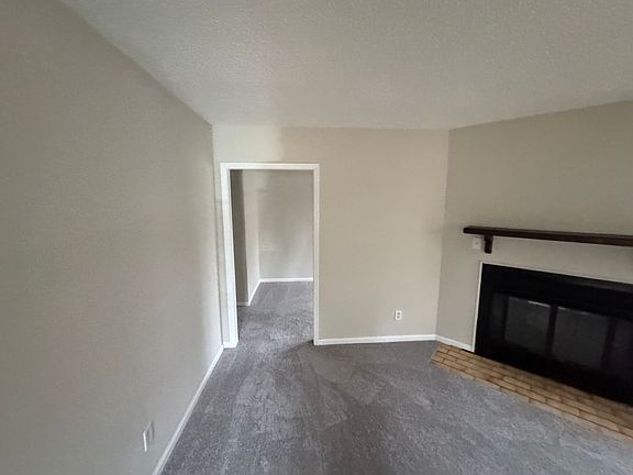 4th image of 2243-2245 Sherwood Ave #2243