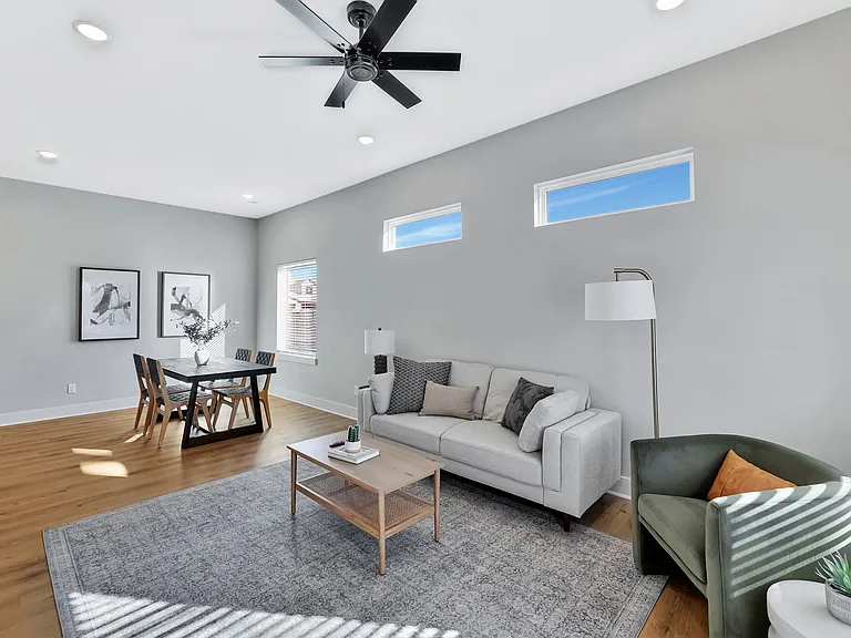 1014 SE 10th Ter — Photo 12