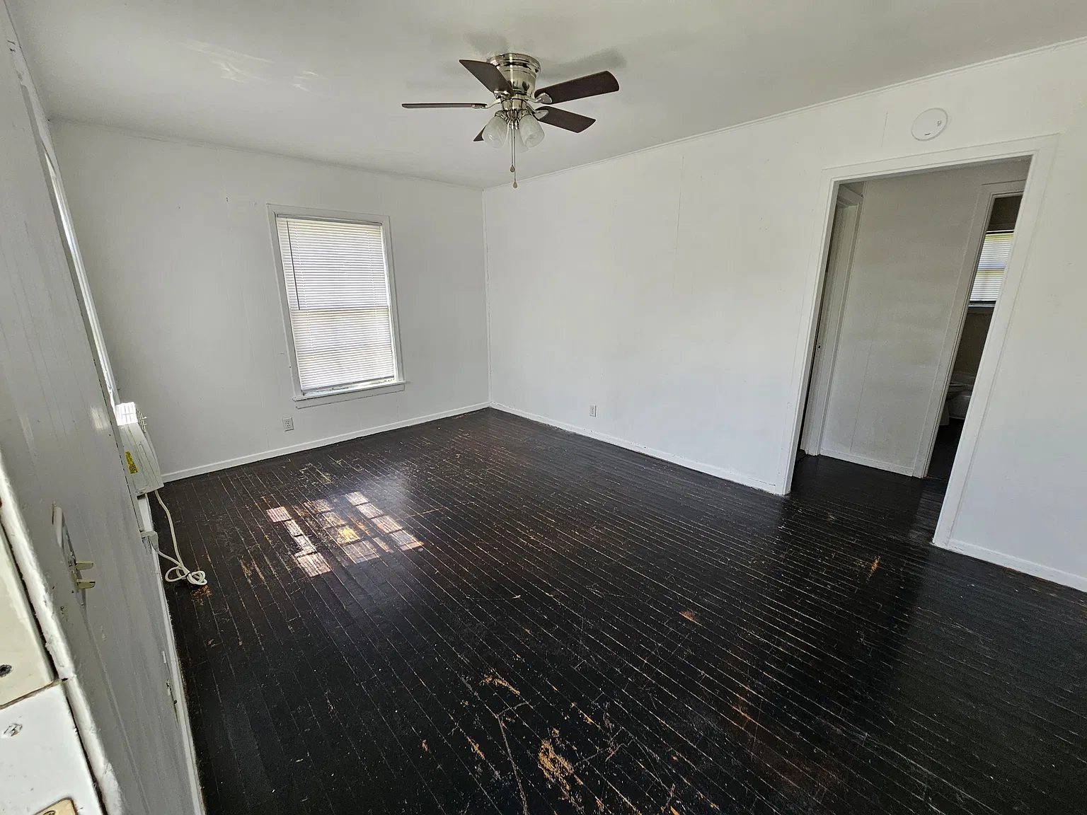 2 bed, 1013 sqft, $1,395 — Photo 2