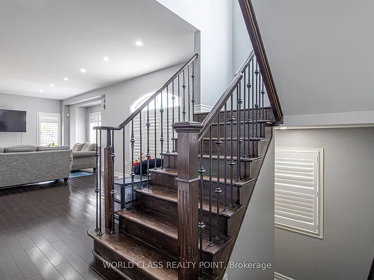 67 Turnerbury Ave — Photo 5