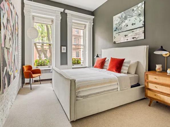 46 West 90th Street image 11 of 12