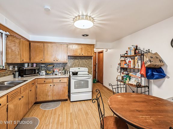 3rd image of 3842 N Central Ave