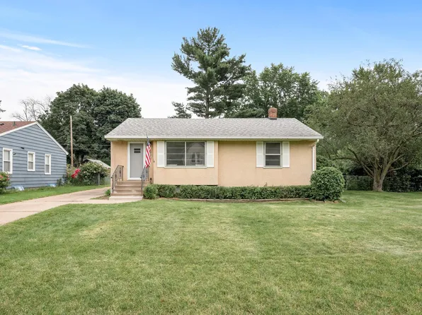 1890 Clarence St, Saint Paul, MN 55109