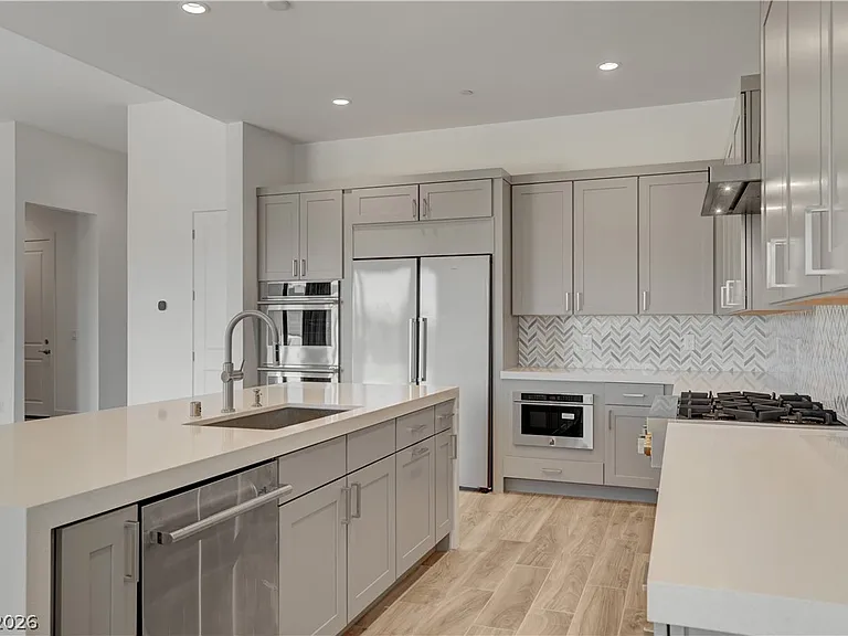 11803 Giroma Ave — Photo 13