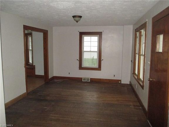 3rd image of 1361 E 342nd St