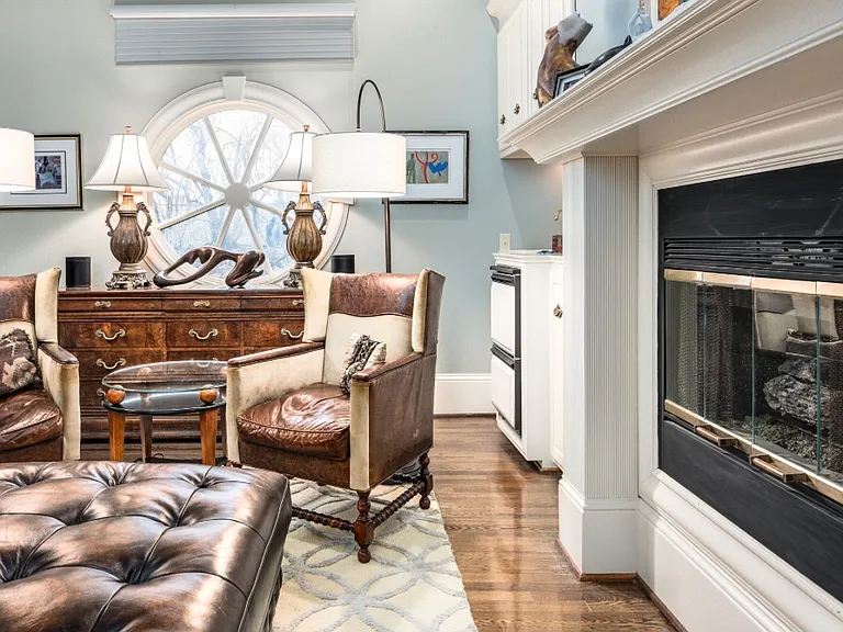 Master bedroom sitting area