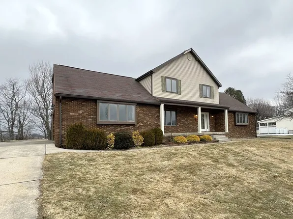 172 Colonial Dr, Davidsville, PA 15928