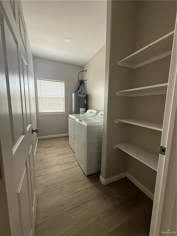2 bed, 2.0 bath, 1000 sqft, $1,000 — Photo 4
