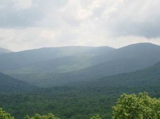 22 Greystone Trce, Ellijay, GA 30536