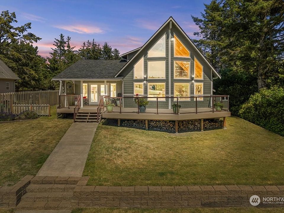 1st image of 511 Duck Lake Drive SE