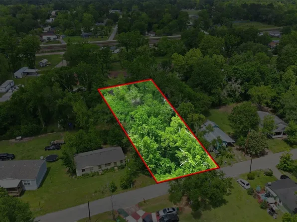 909 Linia Alfred Street, Cleveland, TX 77327