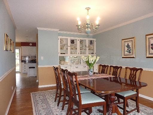 4th image of 1836 N Wilson Pl