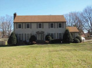 1322 New Garden Rd, Greensboro, NC 27410