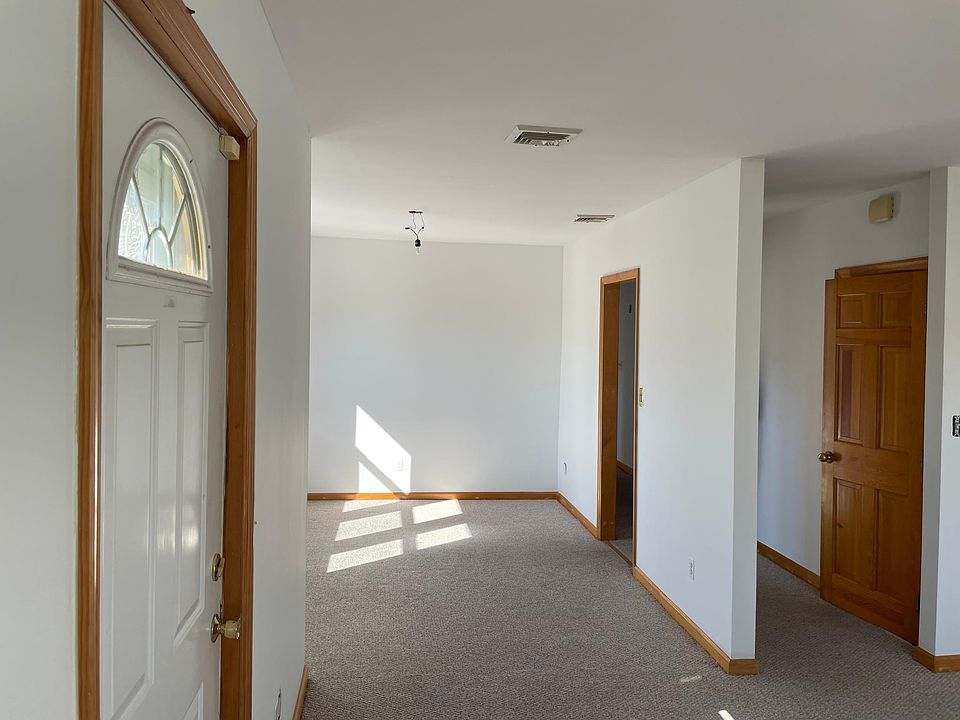 2nd image of 443 W Olive St Floor 2