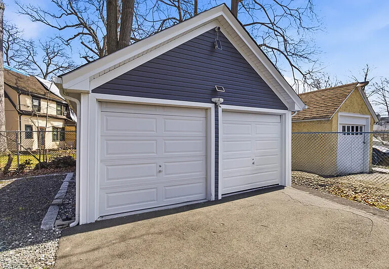 925 Plainfield Ave — Photo 21