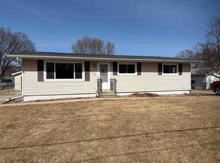 1512 Robin Rd, Waterloo, IA 50701