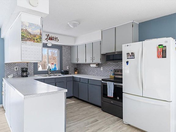 3rd image of 4445 20th St