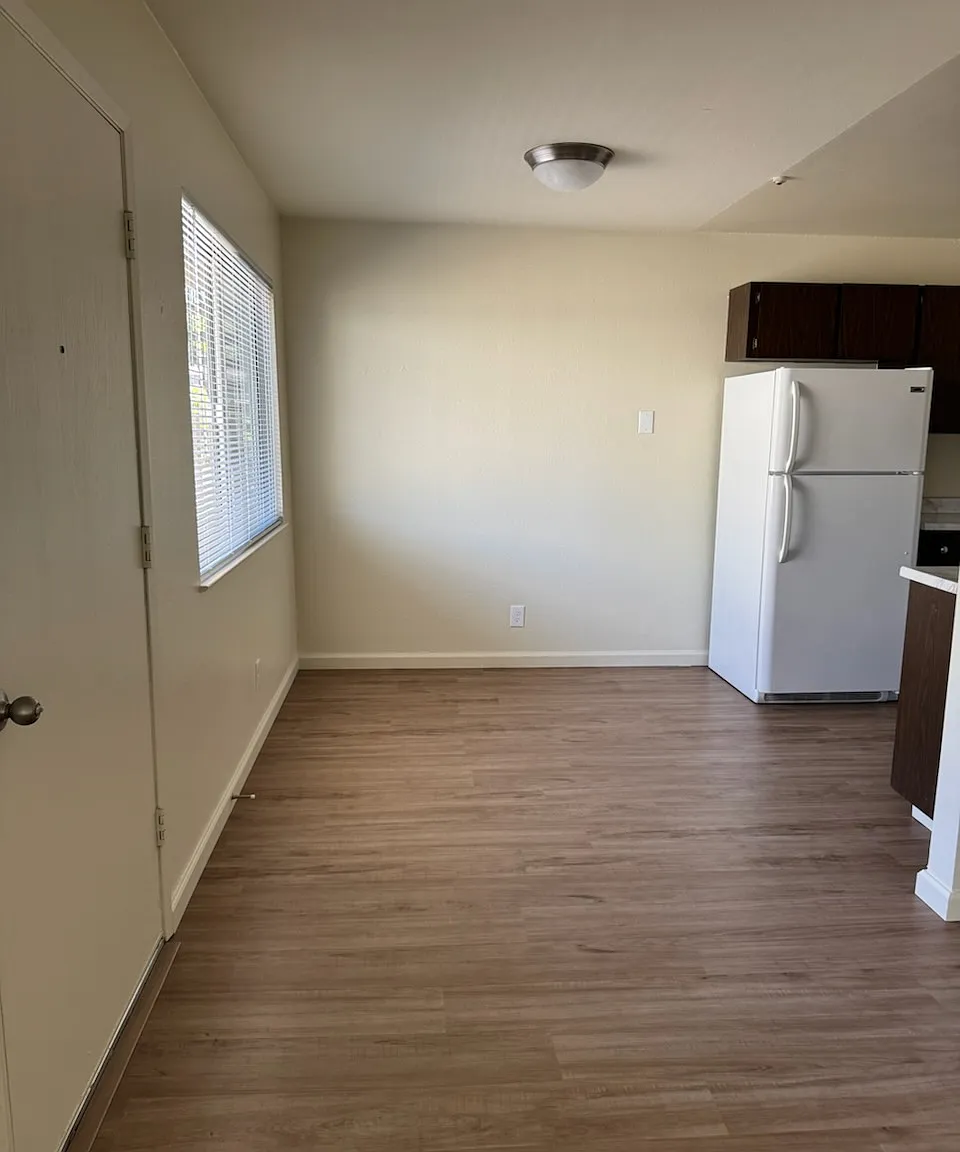2 bed, 1.5 bath, $2,400 — Photo 2