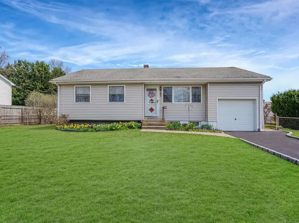 62 Tellar Drive, Islip Terrace, NY 11752