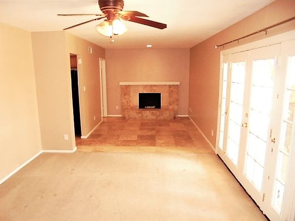 3rd image of 807 W Villa Theresa Dr