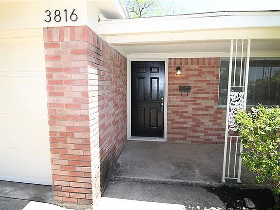 2nd image of 3816 Lakewood Dr