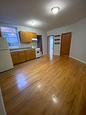 3rd image of 31-22 34th St #2R