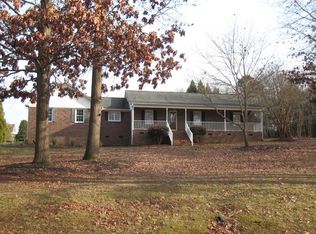 209 Green Park Dr, Gaffney, SC 29341