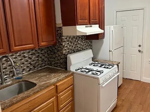 759 Home St APT 1, Bronx, NY 10456
