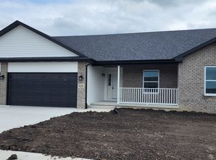 525 Lloyd Dr, Dwight, IL 60420