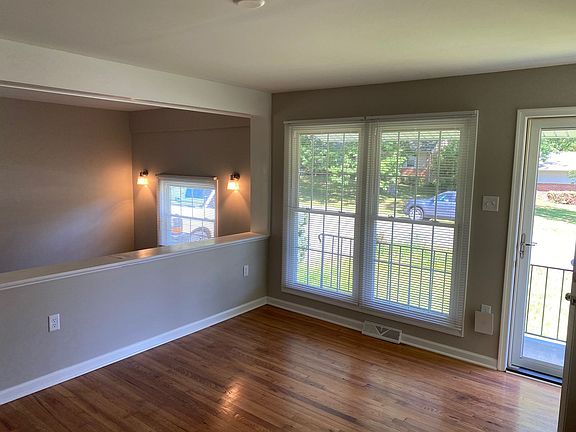 3rd image of 8331 Trout Ln