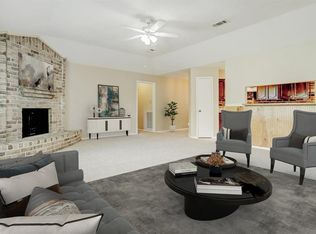16774 Gleneagle Dr N, Conroe, TX 77385