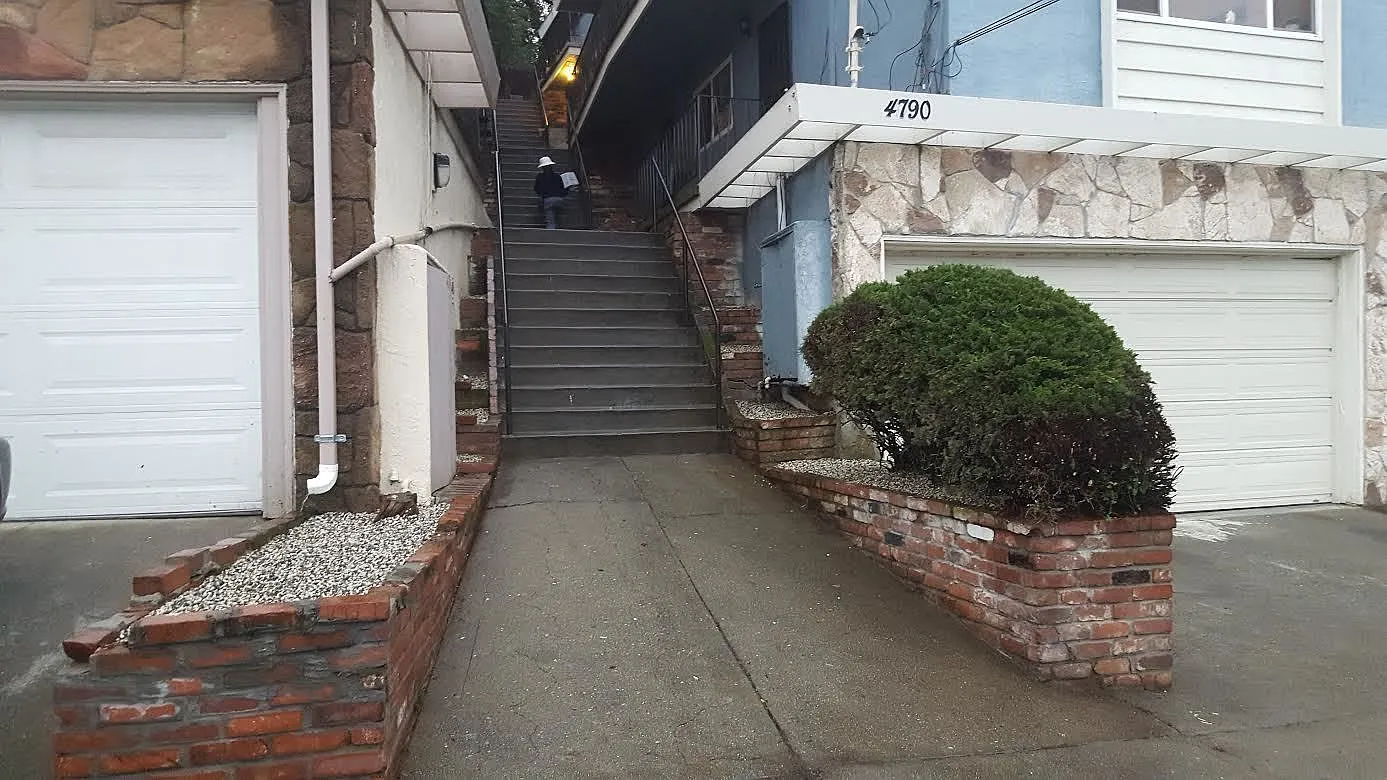 4782 Tompkins Ave photo 1