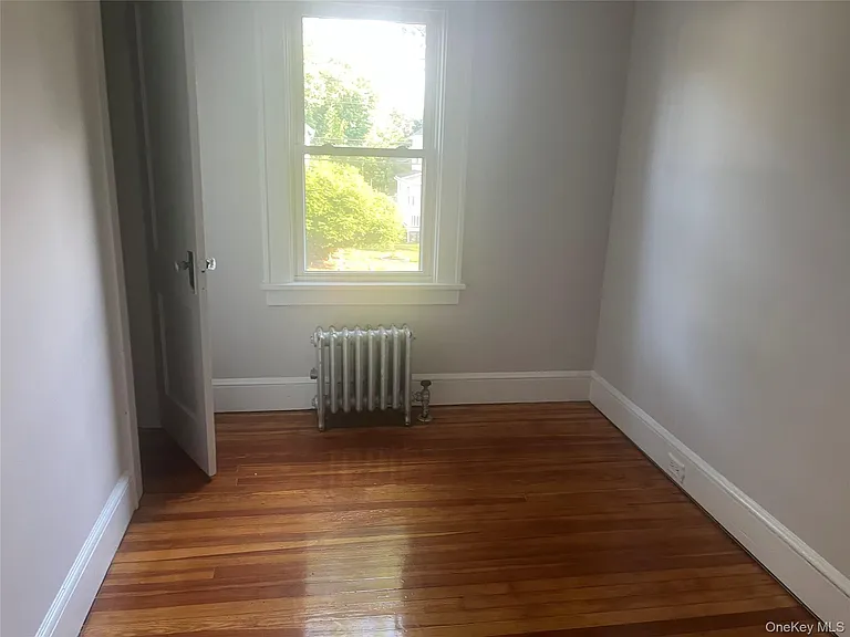 69 Hunt Ave — Photo 6