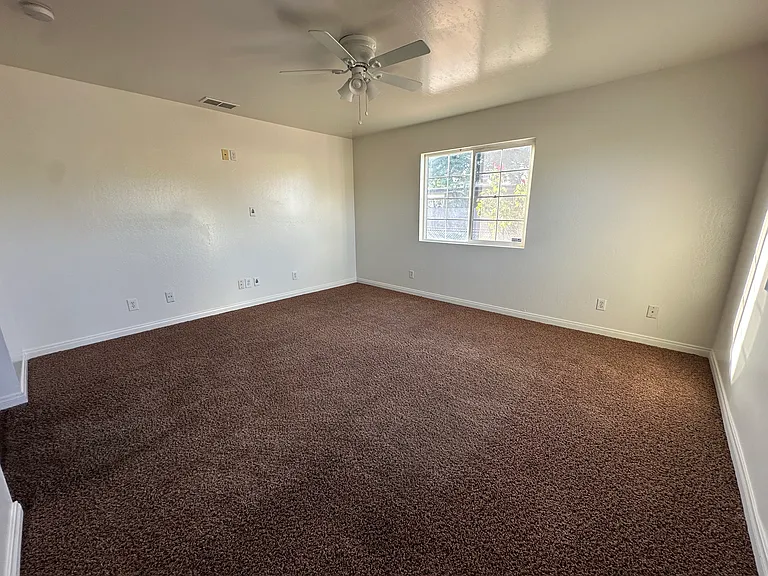 2901 Belhaven St — Photo 7