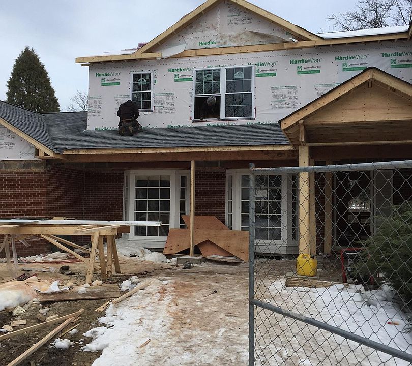 2nd image of 503 S. Evergreen