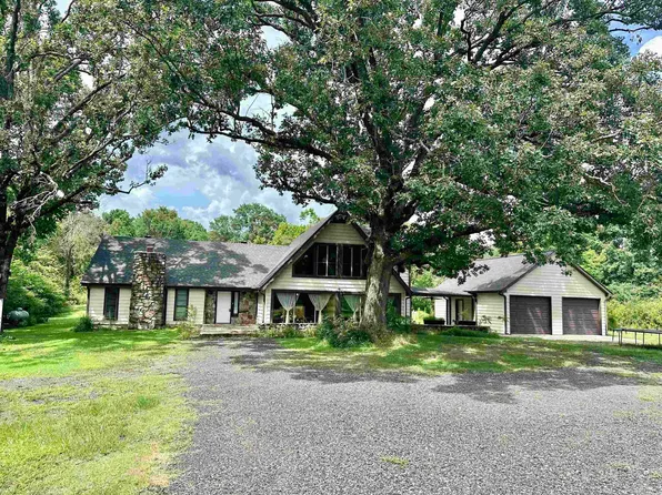 4042 Highway 8 W, Mena, AR 71953