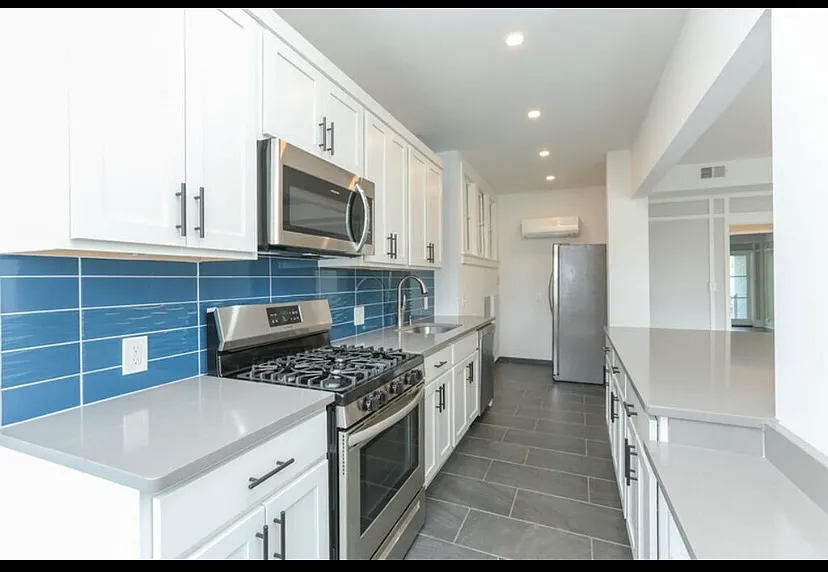3 bed, $3,200 — Photo 2